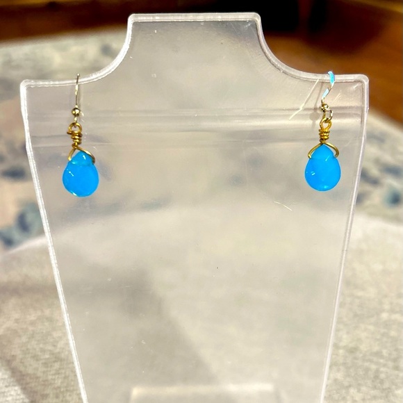 NEW crystal turquoise teardrop earrings with gold backs, hand made, beautiful - Picture 1 of 2